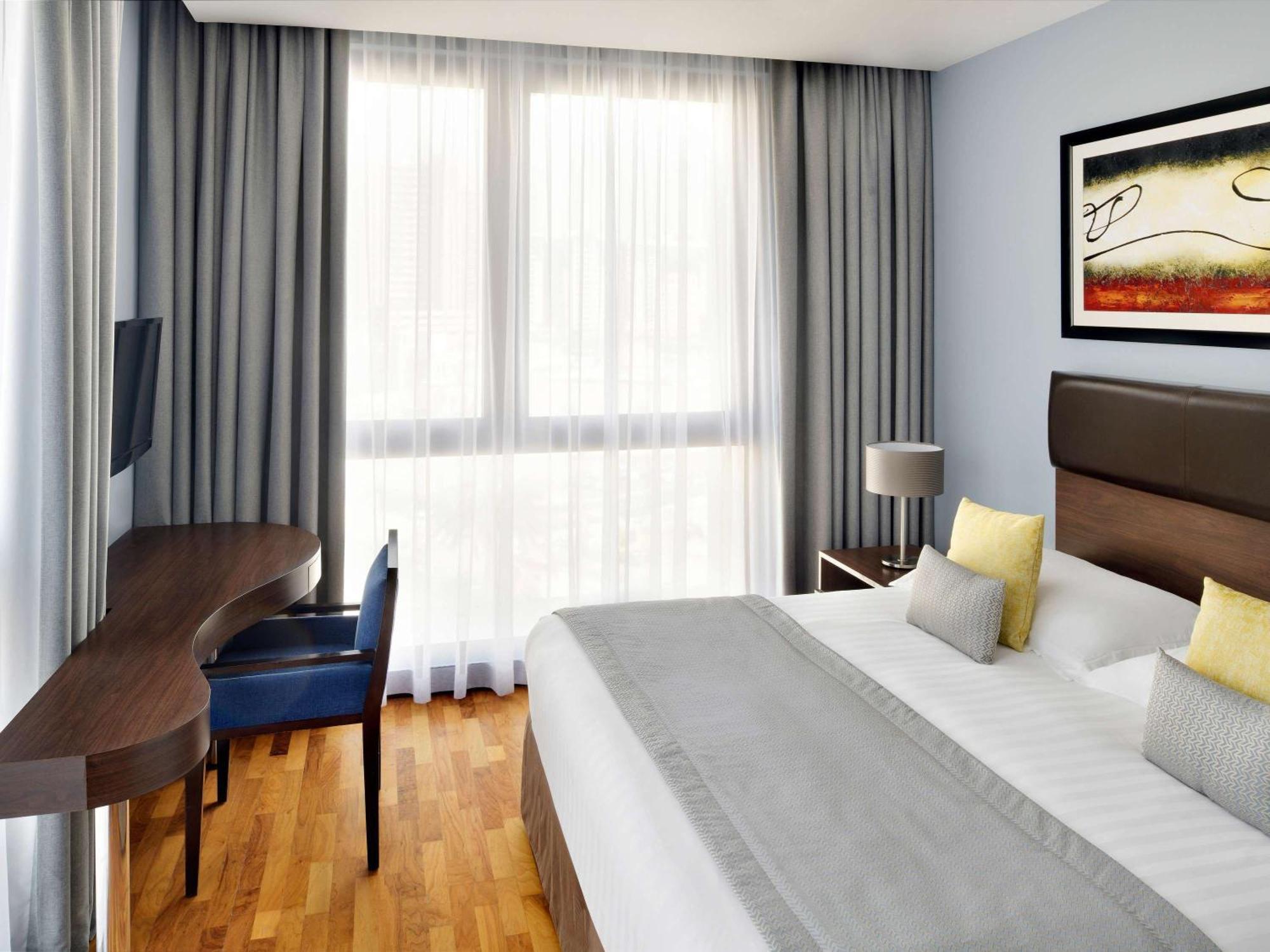 Moevenpick Al Mamzar Апарт-отель 5*